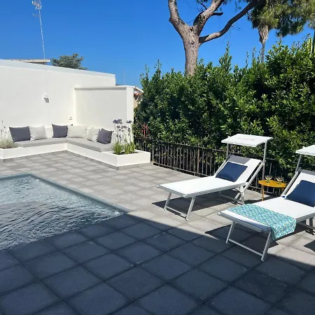 Villa Giuliana Luxury Home: Piscina, Solarium, Barbecue. A Pochi Passi Dal Mare *