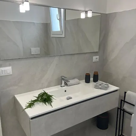 Giuliana Luxury Home: Piscina, Solarium, Barbecue. A Pochi Passi Dal Mare *